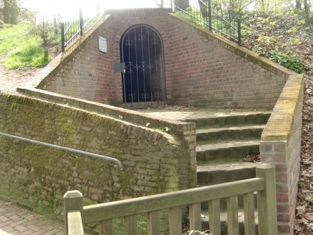 Isselburg-Anholt : Im Dohlhof, in der Stadtbefestigung befindet sich der Anholter Eiskeller